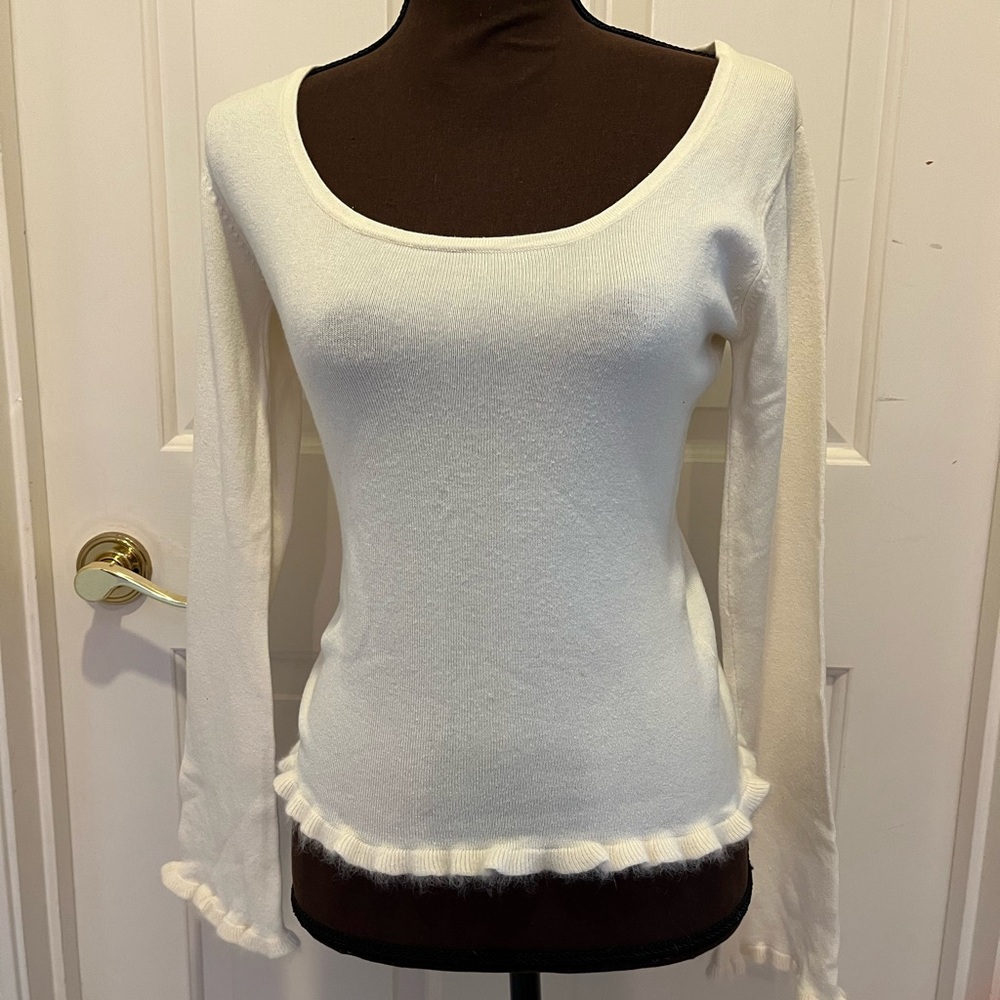 Sweater - Picture 1 of 3